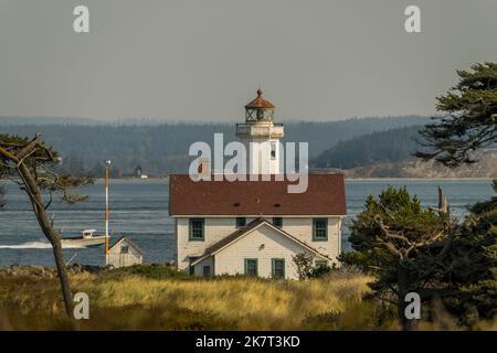 Der Point Wilson Leuchtturm im Fort worden Historical State Park in Port Townsend, Jefferson County, Washington State, USA. Stockfoto
