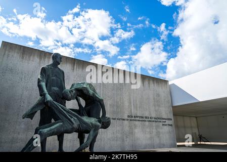 Gedenkskulptur für die Opfer des Konzentrationslagers Sachsenhausen. Stockfoto