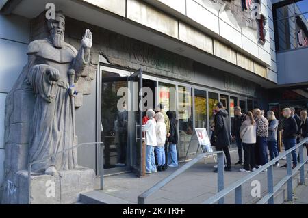 Berlin, Deutschland - 16. Oktober 2022 - Berlin Dungeon Touristenattraktion in der Spandauer Straße in Mitte. (Markku Rainer Peltonen) Stockfoto