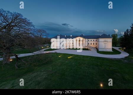 Festetics Schloss in der Stadt Ungarn. Historisches Gebäude an diesem Ort. Neues Museum. Stockfoto