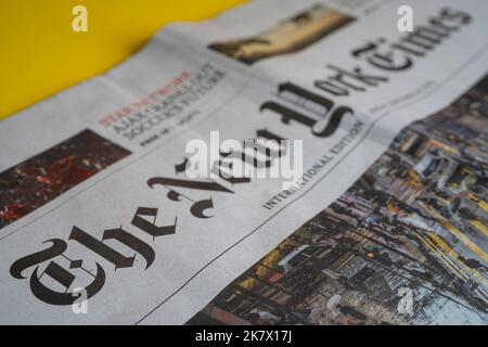 Wien, Österreich. September 2022. Das Detail des Leiters der New York Times Zeitung Stockfoto