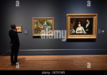 Die erste britische Ausstellung rund um das Porträt von Eva Gonzalès (1870) von Édouard Manet (1832–1883). Das von Hugh Lane erworbene Gemälde wurde Anfang des 20.. Jahrhunderts als die berühmteste moderne französische Malerei in Großbritannien und Irland angesehen. Dies ist die erste in einer neuen Reihe von ‘Discover’ Ausstellungen, die im Sunley Room der National Gallery stattfinden und bekannte Gemälde aus der Sammlung durch eine zeitgenössische Linse erkunden. Im Mittelpunkt der Ausstellung steht Manets Porträt von Eva Gonzalès (1849–1883), mit dem Ziel, neue Perspektiven auf Künstlerinnen ... Stockfoto