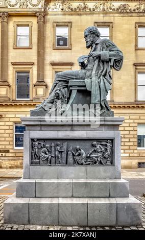 James Clerk Maxwell-Statue, George Street, Edinburgh EH2 2PQ Stockfoto