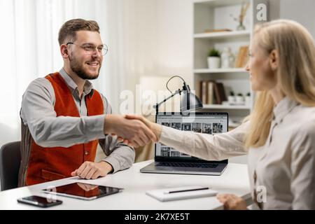 Eine Geschäftslösung zu haben Stockfoto