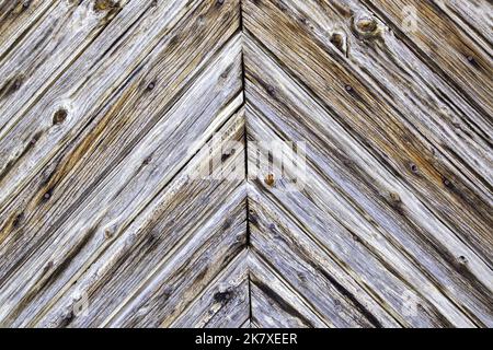 Detail von Holzgitter für Schutz und Dekoration in einem Fenster Stockfoto