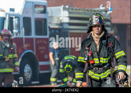 Oakham, Paxton, Princeton, Rutland und West Boylston Fire Departments im Worcester Fire Department Training Center Stockfoto