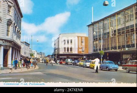 Historische Postkarte der Commercial Road, Portsmouth mit dem LDB-Store auf der rechten Seite an der Kreuzung mit der Arundel Street, Portsmouth, Hampshire, England, Großbritannien Stockfoto