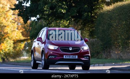 2019 roter Diesel Vauxhall Mokka Stockfoto