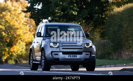 2022 Hybrid-Elektro-Land Rover DEFENDER XS EDITION PHEV AUTO Stockfoto