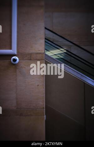 Nahaufnahme eines architektonischen Elements, wodurch ein abstraktes Bild entsteht, das als Hintergrund verwendet werden kann Stockfoto