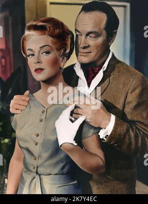 Lana Turner & Bob Hope Film: Bachelor in Paradise (USA 1961) Charaktere: Rosemary Howard & Adam J. Niles Regie: Jack Arnold 01. November 1961 **WARNUNG** Dieses Foto ist nur für redaktionelle Zwecke bestimmt und unterliegt dem Copyright von MGM und/oder dem von der Film- oder Produktionsfirma beauftragten Fotografen und kann nur durch Publikationen im Zusammenhang mit der Bewerbung des oben genannten Films reproduziert werden. Eine obligatorische Gutschrift an MGM ist erforderlich. Der Fotograf sollte auch bei Bekanntwerden des Fotos gutgeschrieben werden. Ohne schriftliche Genehmigung der Film Company kann keine kommerzielle Nutzung gewährt werden. Stockfoto