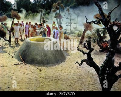 Rod Taylor Film The Time Machine (USA 1960) Charaktere: H. George Wells Regie: George PAL 17. August 1960 **WARNUNG** dieses Foto ist nur für redaktionelle Zwecke bestimmt und unterliegt dem Copyright von MGM und/oder dem Fotografen, der von der Film or Production Company beauftragt wurde. Es kann nur durch Veröffentlichungen in Verbindung mit der Werbung für den oben genannten Film reproduziert werden. Eine obligatorische Gutschrift an MGM ist erforderlich. Der Fotograf sollte ebenfalls angerechnet werden, wenn er bekannt ist. Ohne schriftliche Genehmigung der Film Company kann keine kommerzielle Nutzung gewährt werden. Stockfoto