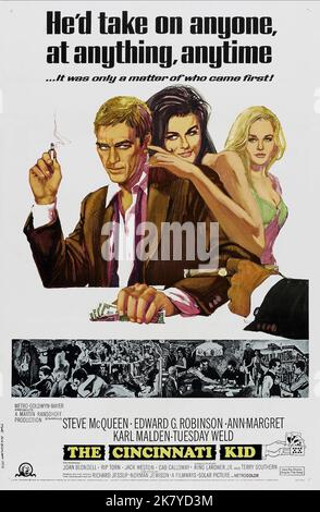 Steve McQueen, Ann-Margret & Tuesday Weld Movie Poster Film: The Cincinnati Kid (USA 1965) Regie: Norman Jewison 15 October 1965 **WARNUNG** Dieses Foto ist nur für redaktionelle Zwecke bestimmt und unterliegt dem Copyright von MGM und/oder dem von der Film- oder Produktionsfirma beauftragten Fotografen und kann nur von Publikationen im Zusammenhang mit der Bewerbung des oben genannten Films reproduziert werden. Eine obligatorische Gutschrift an MGM ist erforderlich. Der Fotograf sollte auch bei Bekanntwerden des Fotos gutgeschrieben werden. Ohne schriftliche Genehmigung der Film Company kann keine kommerzielle Nutzung gewährt werden. Stockfoto