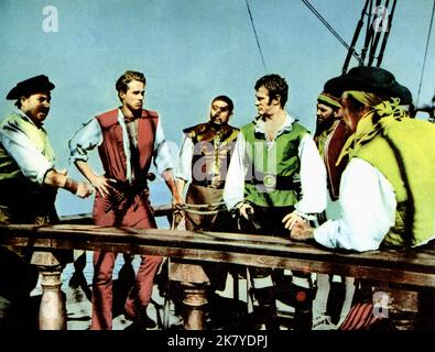 Szene mit Sean Flynn Film: Der Sohn von Captain Blood (1961) Charaktere: MIT Robert Blood Regie: Tulio Demicheli 20. September 1962 **WARNUNG** Dieses Foto ist nur für den redaktionellen Gebrauch bestimmt und unterliegt dem Copyright der Filmgesellschaft und/oder des Fotografen, der von der Film- oder Produktionsgesellschaft beauftragt wurde, und kann nur durch Publikationen im Zusammenhang mit der Bewerbung des oben genannten Films reproduziert werden. Eine obligatorische Gutschrift an die Filmgesellschaft ist erforderlich. Der Fotograf sollte auch bei Bekanntwerden des Fotos gutgeschrieben werden. Ohne schriftliche Genehmigung der Film Company kann keine kommerzielle Nutzung gewährt werden. Stockfoto