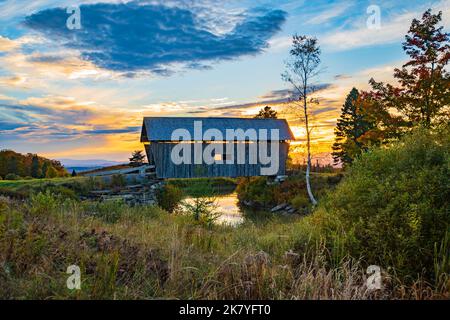 Die AM Foster überdachte Brücke in Cabot, Vermont Stockfoto