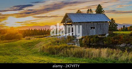Die AM Foster überdachte Brücke in Cabot, Vermont Stockfoto