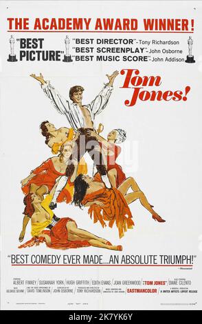 Albert Finney Poster Film: Tom Jones (UK 1963) Charaktere: Tom Jones / Literaturverfilmung (nach dem Buch von Henry Fielding) Regie: Tony Richardson 26 June 1963 **WARNUNG** Dieses Foto ist nur für redaktionelle Zwecke bestimmt und unterliegt dem Copyright von WOODFALL FILMPRODUKTIONEN und/oder dem Fotografen, der von der Film- oder Produktionsfirma beauftragt wurde und darf nur von Publikationen im Zusammenhang mit der Bewerbung des oben genannten Films reproduziert werden. Eine obligatorische Gutschrift für WOODFALL-FILMPRODUKTIONEN ist erforderlich. Der Fotograf sollte auch bei Bekanntwerden des Fotos gutgeschrieben werden. Ohne schriftliche Genehmigung kann keine kommerzielle Nutzung gewährt werden Stockfoto