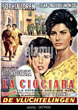 Eleonora Brown & Sophia Loren Poster Film: Two Women (La ciociara) Charaktere: Rosetta, Cesira IT/Fr 1960, Regie: Vittorio De Sica 23 December 1960 **WARNUNG** Dieses Foto ist nur für redaktionelle Verwendung bestimmt und unterliegt dem Copyright der BOTSCHAFT und/oder des Fotografen, der von der Film- oder Produktionsfirma beauftragt wurde, und kann nur von Publikationen im Zusammenhang mit der Bewerbung des oben genannten Films reproduziert werden. Eine obligatorische Gutschrift an DIE BOTSCHAFT ist erforderlich. Der Fotograf sollte auch bei Bekanntwerden des Fotos gutgeschrieben werden. Ohne schriftliche Genehmigung der Film Company kann keine kommerzielle Nutzung gewährt werden. Stockfoto