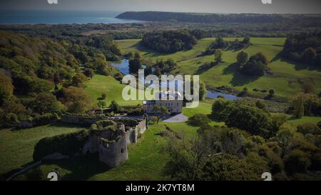 Luftaufnahmen des Penrice Castle Estate Oxwich Gower Wales im Frühherbst/September 2022 Stockfoto