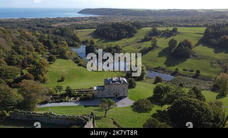 Luftaufnahmen des Penrice Castle Estate Oxwich Gower Wales im Frühherbst/September 2022 Stockfoto