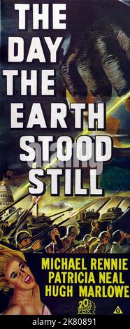 Filmposter Film The Day the Earth Standed still (USA 1951) Regie: Robert Wise 18. September 1951 **WARNUNG** dieses Foto ist nur für redaktionelle Zwecke bestimmt und unterliegt dem Urheberrecht von 20TH CENTURY FOX und/oder dem von der Film or Production Company beauftragten Fotografen und kann nur durch Veröffentlichungen in Verbindung mit der Werbung für den obigen Film reproduziert werden. Eine obligatorische Gutschrift für 20TH CENTURY FOX ist erforderlich. Der Fotograf sollte ebenfalls angerechnet werden, wenn er bekannt ist. Ohne schriftliche Genehmigung der Film Company kann keine kommerzielle Nutzung gewährt werden. Stockfoto