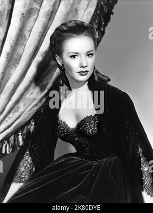 Piper Laurie Film die goldene Klinge (1953) Charaktere: Khairuzan Regie: Nathan Juran 12. August 1953 **WARNUNG** dieses Foto ist nur für redaktionelle Zwecke bestimmt und unterliegt dem Copyright der UI und/oder des Fotografen, der von der Film- oder Produktionsgesellschaft beauftragt wurde. Es kann nur durch Veröffentlichungen in Verbindung mit der Werbung für den obigen Film reproduziert werden. Eine obligatorische Gutschrift für UI ist erforderlich. Der Fotograf sollte ebenfalls angerechnet werden, wenn er bekannt ist. Ohne schriftliche Genehmigung der Film Company kann keine kommerzielle Nutzung gewährt werden. Stockfoto