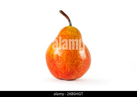 Birne isoliert auf weißem Hintergrund. Reife orange Birne Stockfoto