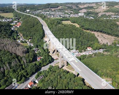 Autobahn-Talbrücke Rahmede; Autobahnbrücke / Viadukt „Rahmede“, A45, Lüdenscheid Stockfoto