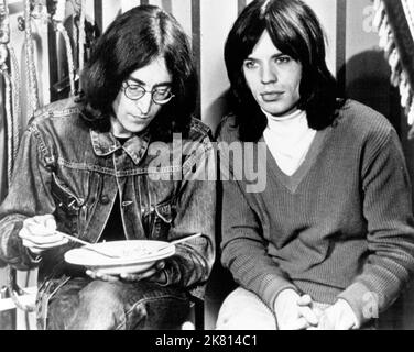 MICK JAGGER UND JOHN LENNON IN THE ROLLING STONES ROCK AND ROLL CIRCUS (1996), REGIE: MICHAEL LINDSAY-HOGG. Bild: ABKCO Films / Album Stockfoto