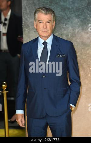 Foto muss gutgeschrieben werden ©Alpha Press 085000 18/10/2022 Pierce Brosnan Black Adam UK Premiere in London Stockfoto