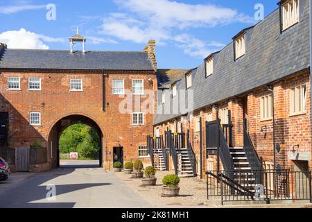 Snape Maltings Lagerhäuser bei Snape Maltings Snape Suffolk England GB Europa Stockfoto