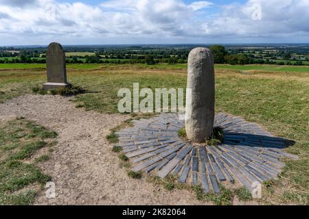 Ein Blick auf den Stein des Schicksals auf dem Hügel von tara in der Grafschaft Meath in Irland Stockfoto