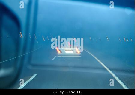 Autofahrt, abstrakt, Asphalt, Auto, Auto, Unschärfe, Verschwommen, Auto, Stadt, Stadtbild, Kurve, Dunkel, Armaturenbrett, Armaturenbrett, Downtown, Drive, Stockfoto