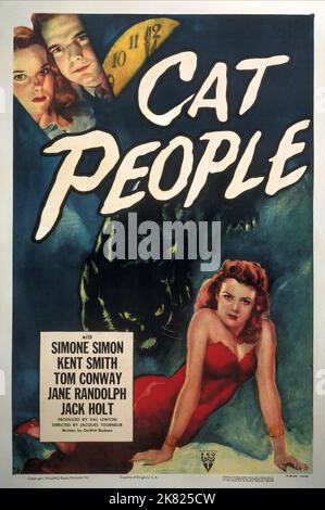 Jane Randolph, Kent Smith & Simone Simon Film: CAT People (USA 1942) Charaktere: Alice Moore, Oliver Reed, Irena Dubrovna Reed Regie: Jacques Tourneur 06. Dezember 1942 **WARNUNG** Dieses Foto ist nur für redaktionelle Zwecke bestimmt und unterliegt dem Copyright von RKO und/oder des Fotografen, der von der Film- oder Produktionsfirma beauftragt wurde, und kann nur von Publikationen im Zusammenhang mit der Bewerbung des oben genannten Films reproduziert werden. Eine obligatorische Gutschrift an RKO ist erforderlich. Der Fotograf sollte auch bei Bekanntwerden des Fotos gutgeschrieben werden. Ohne schriftliche Genehmigung der Film Company kann keine kommerzielle Nutzung gewährt werden. Stockfoto