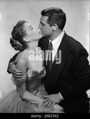 Betsy Drake & Cary Grant Film: Every Girl should Be Married (USA 1948) Charaktere: Anabel Sims, Dr. Madison Brown Regie: Don Hartman 25. Dezember 1948 **WARNUNG** Dieses Foto ist nur für redaktionelle Zwecke bestimmt und unterliegt dem Copyright von RKO und/oder des Fotografen, der von der Film- oder Produktionsfirma beauftragt wurde und darf nur von Publikationen im Zusammenhang mit der Bewerbung des oben genannten Films reproduziert werden. Eine obligatorische Gutschrift an RKO ist erforderlich. Der Fotograf sollte auch bei Bekanntwerden des Fotos gutgeschrieben werden. Ohne schriftliche Genehmigung der Film Company kann keine kommerzielle Nutzung gewährt werden. Stockfoto