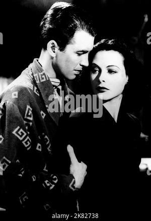 James Stewart, Hedy Lamarr Film: Come Live With Me (1949) Charaktere: Bill Smith,Johnny Jones 29 January 1941 **WARNUNG** Dieses Foto ist nur für den redaktionellen Gebrauch bestimmt und unterliegt dem Copyright von MGM und/oder dem Fotografen, der von der Film- oder Produktionsfirma beauftragt wurde, und kann nur von Publikationen im Zusammenhang mit der Bewerbung des oben genannten Films reproduziert werden. Eine obligatorische Gutschrift an MGM ist erforderlich. Der Fotograf sollte auch bei Bekanntwerden des Fotos gutgeschrieben werden. Ohne schriftliche Genehmigung der Film Company kann keine kommerzielle Nutzung gewährt werden. Stockfoto