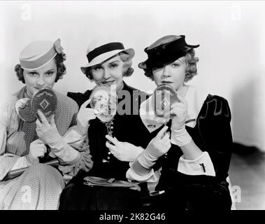 Alice Brady, Madge Evans & Una Merkel Film: Beauty for Sale (USA 1933) Charaktere: Mrs. Henrietta Sherwood, Letty Lawson, Carol Merrick Regie: Richard Boleslawski 01. September 1933 **WARNUNG** Dieses Foto ist nur für redaktionelle Zwecke bestimmt und unterliegt dem Copyright von MGM und/oder dem Fotografen, der von der Film- oder Produktionsfirma beauftragt wurde, und kann nur durch Publikationen im Zusammenhang mit der Bewerbung des oben genannten Films reproduziert werden. Eine obligatorische Gutschrift an MGM ist erforderlich. Der Fotograf sollte auch bei Bekanntwerden des Fotos gutgeschrieben werden. Ohne schriftliche Genehmigung der Film Com kann keine kommerzielle Nutzung gewährt werden Stockfoto