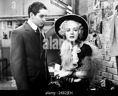 Tyrone Power & Alice Saye Film: Alexander'S Ragtime Band (1927) Charaktere: Roger Grant ak Alexander, Stella Kirby Regie: Henry King 24 May 1938 **WARNUNG** Dieses Foto ist nur für den redaktionellen Gebrauch bestimmt und unterliegt dem Copyright von 20 CENTURY FOX und/oder des Fotografen, der von der Film- oder Produktionsfirma beauftragt wurde, und kann nur durch Publikationen im Zusammenhang mit der Bewerbung des oben genannten Films reproduziert werden. Eine obligatorische Gutschrift an 20 CENTURY FOX ist erforderlich. Der Fotograf sollte auch bei Bekanntwerden des Fotos gutgeschrieben werden. Ohne schriftliche Genehmigung der Film Company kann keine kommerzielle Nutzung gewährt werden. Stockfoto