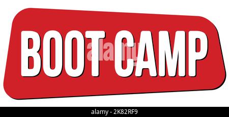 BOOT CAMP Text auf rotem Trapez-Stempelschild geschrieben. Stockfoto