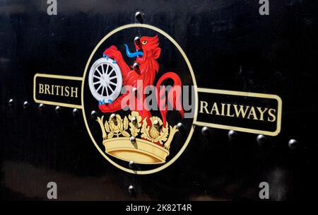 Logo der British Railways wie auf Lokomotiven abgebildet. Stockfoto