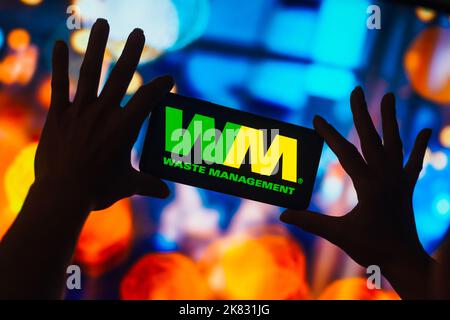 In dieser Abbildung wird das Logo von Waste Management, Inc. (WM) auf einem Smartphone-Bildschirm angezeigt. (Foto von Rafael Henrique / SOPA Images/Sipa USA) Stockfoto