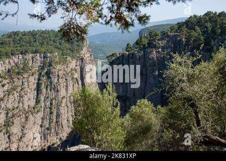 Köprülü Canyon, Canyon, 400m Tiefe, mit der Köprüçay-Fluss, Taurus-Gebirge, Provinz Antalya, Türkei Stockfoto