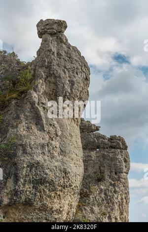 Bemerkenswerter Felsen in der Stadt der Steine, innerhalb des Grands Causses Regional Natural Park, denkmalgeschützte Naturstätte. Aveyron, Cevennes, Frankreich. Stockfoto