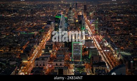 Luftaufnahme Riad bei Nacht Saudi-Arabien Stockfoto