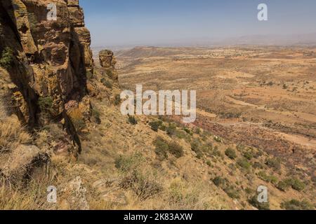 Blick von der Felsenkirche Abuna Yemata Guh, Region Tigray, Äthiopien Stockfoto