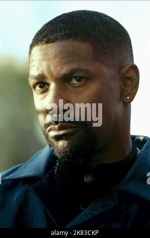 Denzel Washington Film: Training Day (USA/AUS 2001) Charaktere: Alonzo Regie: Antoine Fuqua 02. September 2001 **WARNUNG** Dieses Foto ist nur für redaktionelle Zwecke bestimmt und unterliegt dem Copyright von WARNER BROS. Und/oder des Fotografen, der von der Film- oder Produktionsfirma beauftragt wurde und nur durch Publikationen im Zusammenhang mit der Bewerbung des oben genannten Films reproduziert werden kann. Eine obligatorische Gutschrift an WARNER BROS. Ist erforderlich. Der Fotograf sollte auch bei Bekanntwerden des Fotos gutgeschrieben werden. Ohne schriftliche Genehmigung der Film Company kann keine kommerzielle Nutzung gewährt werden. Stockfoto