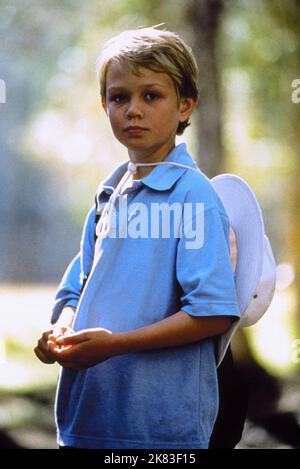 Serge Cockburn Film: Crocodile Dundee in Los Angeles (USA/AUS 2001) Charaktere: Mikey Dundee Regie: Simon Wincer 12. April 2001 **WARNUNG** Dieses Foto ist nur für redaktionelle Verwendung bestimmt und unterliegt dem Copyright von SILVER LION FILMEN und/oder dem Fotografen, der von der Film- oder Produktionsfirma beauftragt wurde und darf nur von Publikationen im Zusammenhang mit der Bewerbung des oben genannten Films reproduziert werden. Eine obligatorische Gutschrift für SILBERLÖWENFILME ist erforderlich. Der Fotograf sollte auch bei Bekanntwerden des Fotos gutgeschrieben werden. Ohne schriftliche Genehmigung der Film Company kann keine kommerzielle Nutzung gewährt werden. Stockfoto