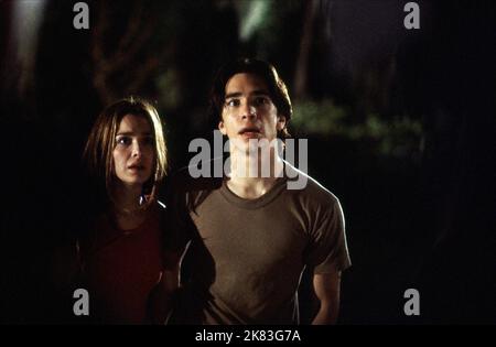 Gina Philips & Justin Long Film: Jeepers Creepers (USA/DE 2001) Charaktere: Patricia 'Trish' Jenner, Darry Jenner Regie: Victor Salva 10 July 2001 **WARNUNG** Dieses Foto ist nur für den redaktionellen Gebrauch bestimmt und unterliegt dem Copyright von UNITED ARTISTS und/oder dem Fotografen, der von der Film- oder Produktionsfirma beauftragt wurde und kann nur durch Publikationen im Zusammenhang mit der Bewerbung des oben genannten Films reproduziert werden. Eine obligatorische Gutschrift für UNITED ARTISTS ist erforderlich. Der Fotograf sollte auch bei Bekanntwerden des Fotos gutgeschrieben werden. Ohne schriftliche Genehmigung der Film Company kann keine kommerzielle Nutzung gewährt werden. Stockfoto