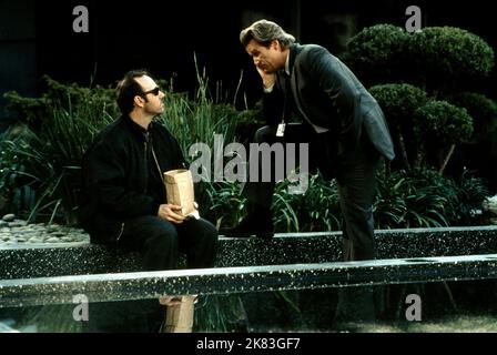 Kevin Spacey & Jeff Bridges Film: K-Pax (USA/DE 2001) Charaktere: Prot & Dr. Mark Powell Regie: Iain Softley 22 October 2001 **WARNUNG** Dieses Foto ist nur für den redaktionellen Gebrauch bestimmt und unterliegt dem Copyright von INTERMEDIA-FILMEN und/oder dem Fotografen, der von der Film- oder Produktionsfirma beauftragt wurde, und kann nur von Publikationen im Zusammenhang mit der Bewerbung des oben genannten Films reproduziert werden. Für INTERMEDIAFILME ist eine obligatorische Gutschrift erforderlich. Der Fotograf sollte auch bei Bekanntwerden des Fotos gutgeschrieben werden. Ohne schriftliche Genehmigung der Film Company kann keine kommerzielle Nutzung gewährt werden. Stockfoto