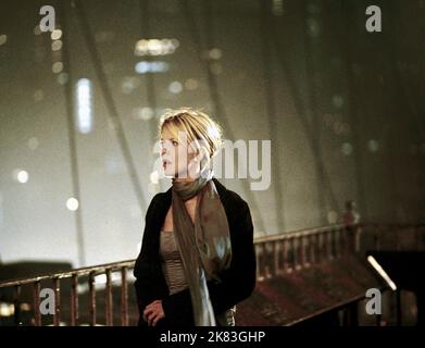 MEG Ryan Film: Kate & Leopold; Kate and Leopold (USA 2001) Charaktere: Kate McKay Regie: James Mangold 25 December 2001 **WARNUNG** Dieses Foto ist nur für redaktionelle Verwendung bestimmt und unterliegt dem Copyright von KONRAD PICTURES und/oder dem von der Film- oder Produktionsfirma beauftragten Fotografen.Es kann nur von Publikationen im Zusammenhang mit der Bewerbung des oben genannten Films reproduziert werden. Eine obligatorische Gutschrift für KONRAD-BILDER ist erforderlich. Der Fotograf sollte auch bei Bekanntwerden des Fotos gutgeschrieben werden. Ohne schriftliche Genehmigung der Film Company kann keine kommerzielle Nutzung gewährt werden. Stockfoto